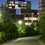 Abion Spreebogen Waterside Hotel 4*