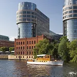 Abion Spreebogen Waterside Hotel