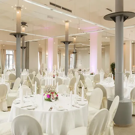 ホテル Abion Spreebogen Waterside 4*