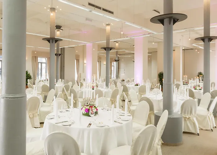 فندق Abion Spreebogen Waterside 4*