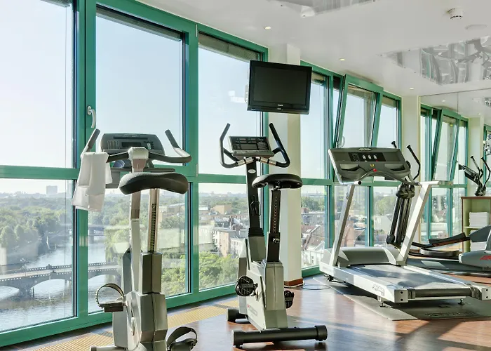 Abion Spreebogen Waterside 4*