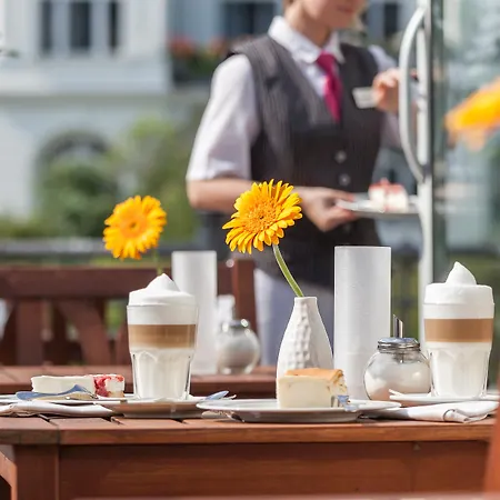 Abion Spreebogen Waterside