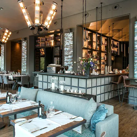 Abion Spreebogen Waterside