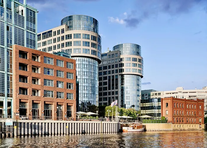 Abion Spreebogen Waterside 4* Berlín