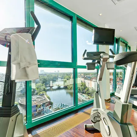 Hotel Abion Spreebogen Waterside 4*