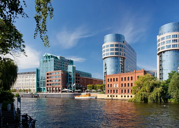 Abion Spreebogen Waterside