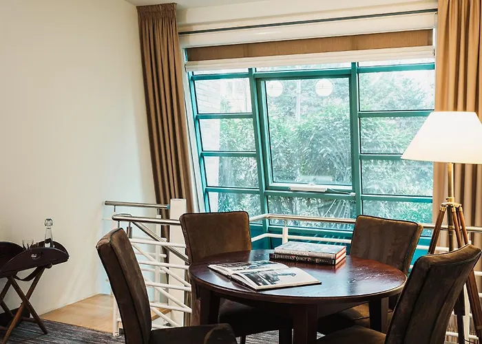 Abion Spreebogen Waterside 4* Berlín