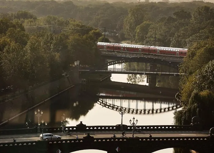 Abion Spreebogen Waterside 4*